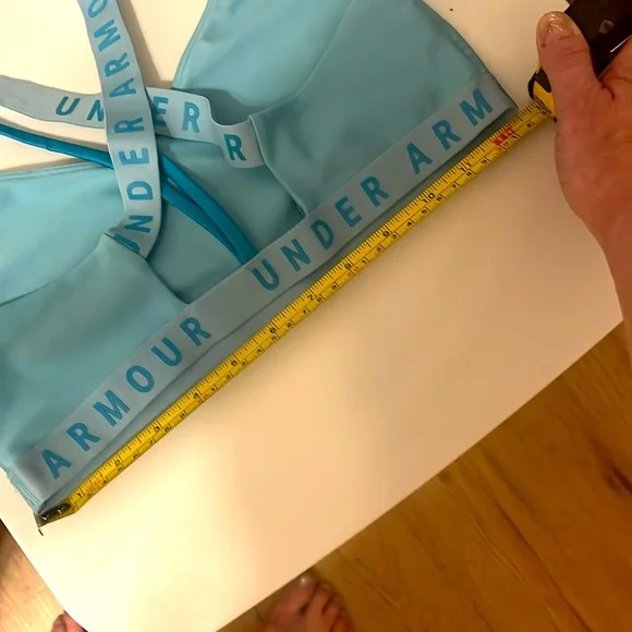 Under Armour Sports Bra Top - Picture 5 of 6
